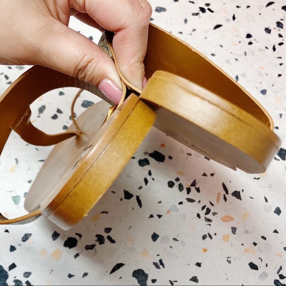 Zara Embossed Animal Print Toe Loop Sandal Sz 38 - Picture 8 of 8